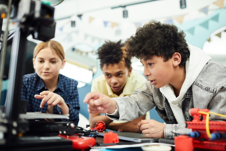 Best 3D Printers for Schools: A Guide to Classroom-Friendly Printing Best 3D Printers for Schools